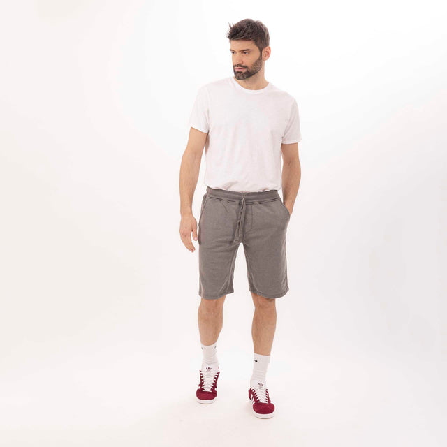 MAN'S ESSENTIAL COMBED FLEECE SWEAT SHORT - GARMENT DYED - Bowery NYC