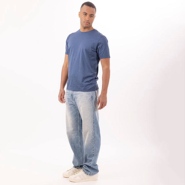 MAN'S ESSENTIAL CREWNECK SHORT SLEEVE T-SHIRT - MAKO JERSEY - Bowery NYC