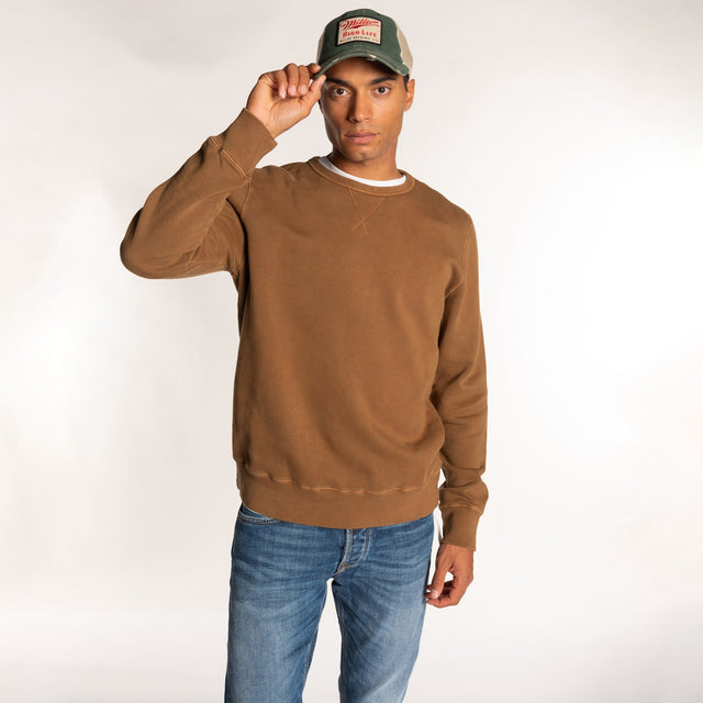 MAN'S ESSENTIAL CREWNECK SWEATSHIRT - GARMENT DYED - Bowery NYC