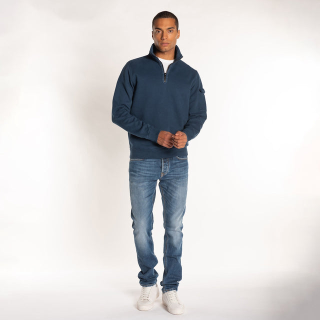 MAN'S ESSENTIAL HALF ZIP CREWNECK SWEATSHIRT - Bowery NYC