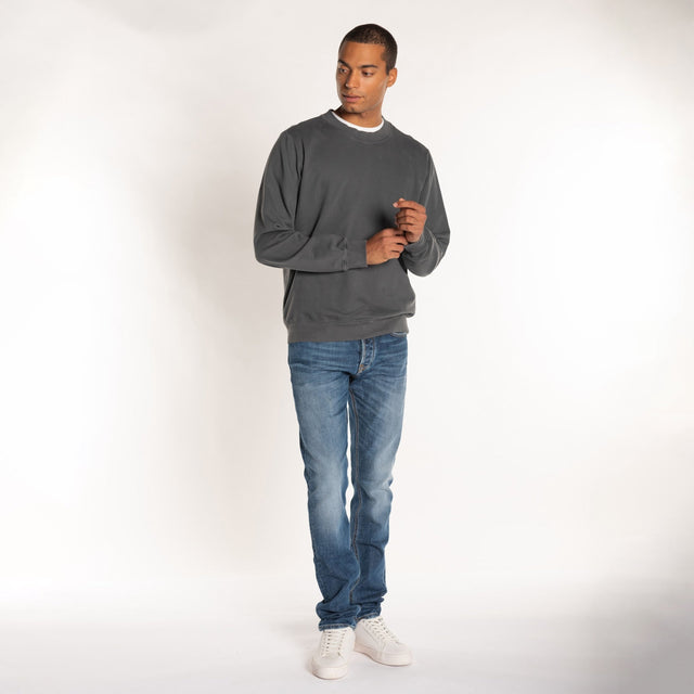 MAN'S ESSENTIAL WORN IN CREWNECK MID WIGHT SWEAT - Bowery NYC