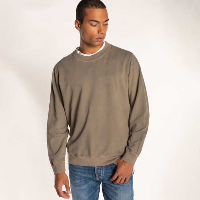 MAN'S ESSENTIAL WORN IN CREWNECK MID WIGHT SWEAT - Bowery NYC