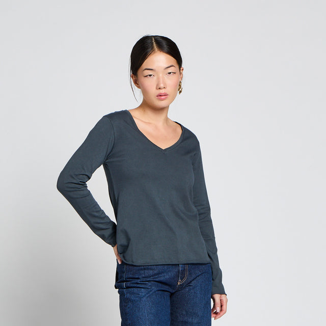 ESSENTIAL V-NECK T-SHIRT - VINTAGE JERSEY - Bowery NYC