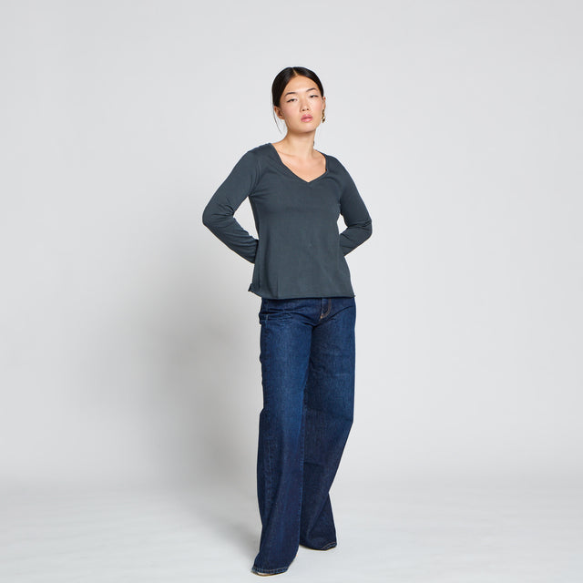 ESSENTIAL V-NECK T-SHIRT - VINTAGE JERSEY - Bowery NYC