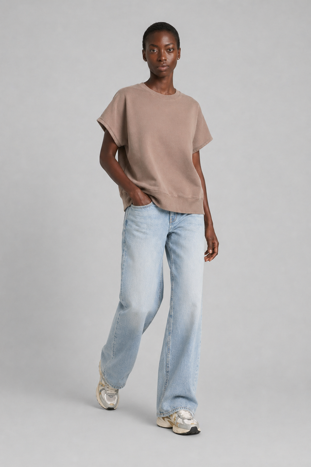 ESSENTIAL LIGHT SWEAT - Bowery NYC