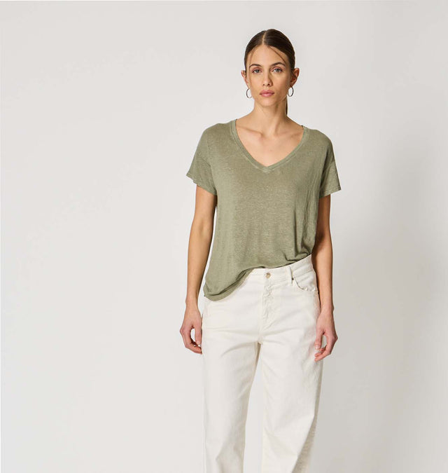 ESSENTIAL V-NECK T-SHIRT - LINEN JERSEY - Bowery NYC