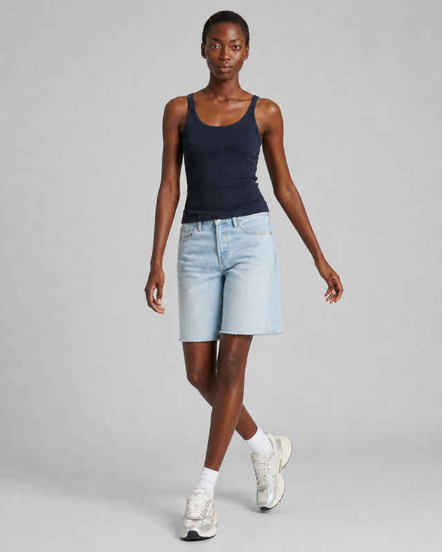ESSENTIAL TANK NO SLEEVES - Bowery NYC