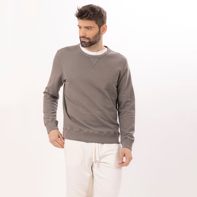 MAN'S ESSENTIAL CREWNECK COMBED FLEECE - GARMENT DYED - Bowery NYC