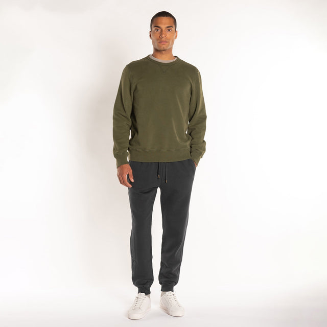 MAN'S ESSENTIAL CREWNECK SWEATSHIRT - GARMENT DYED - Bowery NYC