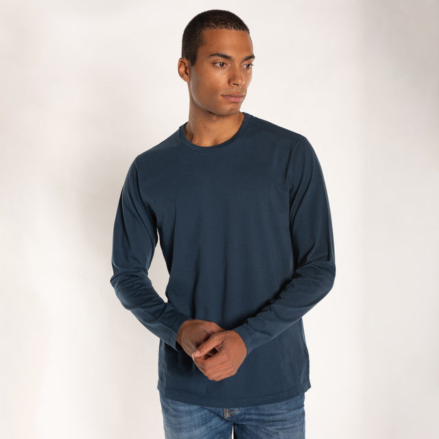 MAN'S ESSENTIAL CREWNECK LONG SLEEVE T-SHIRT - VINTAGE JERSEY - GARMENT DYED - Bowery NYC