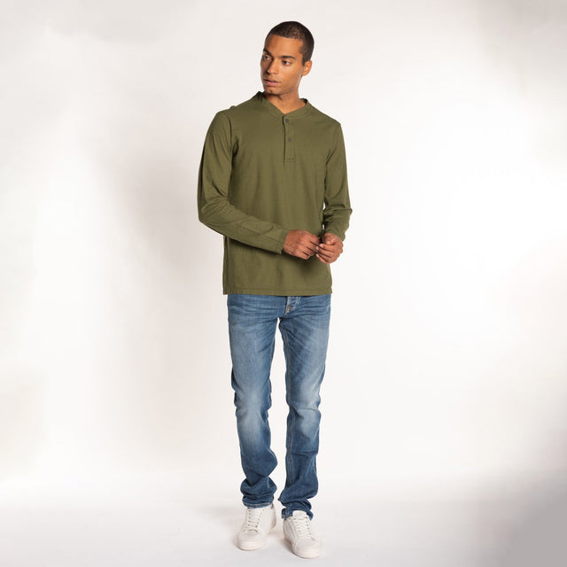 MAN'S ESSENTIAL L/S HENLEY TSHIRT - SLUB JERSEY - Bowery NYC