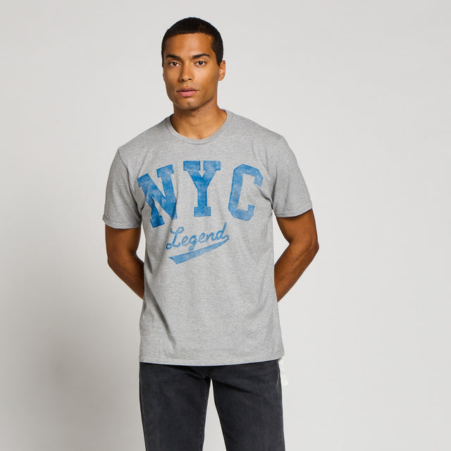 NYC LEGEND GRAPHIC T-SHIRT - VINTAGE JERSEY - Bowery NYC