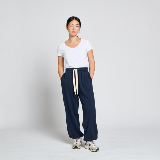 ESSENTIAL V-NECK T-SHIRT - VINTAGE JERSEY - Bowery NYC