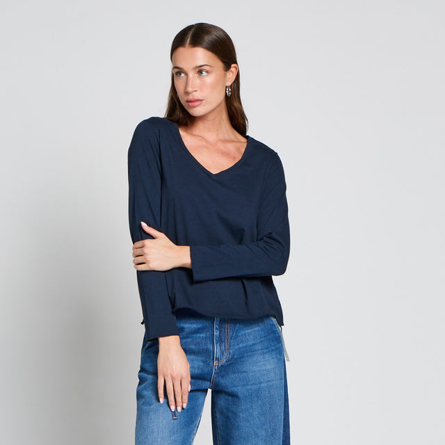 ESSENTIAL V-NECK T-SHIRT - VINTAGE JERSEY - Bowery NYC