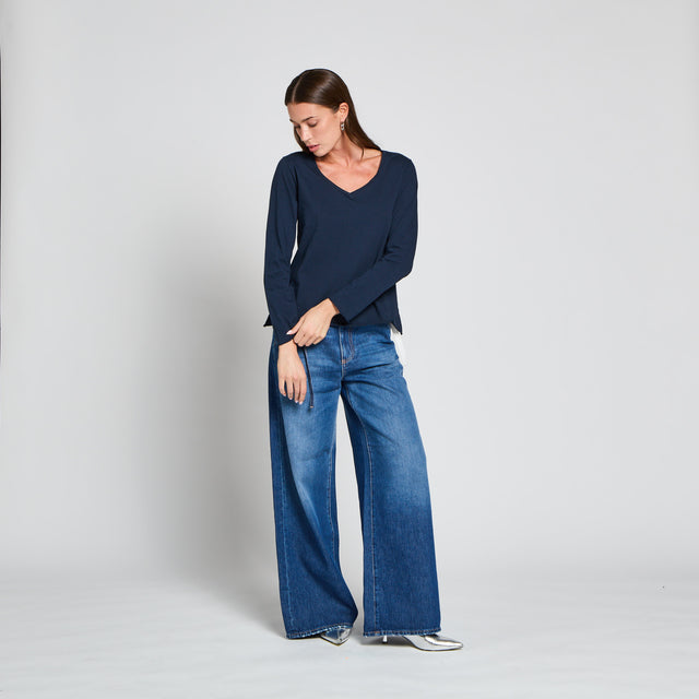 ESSENTIAL V-NECK T-SHIRT - VINTAGE JERSEY - Bowery NYC