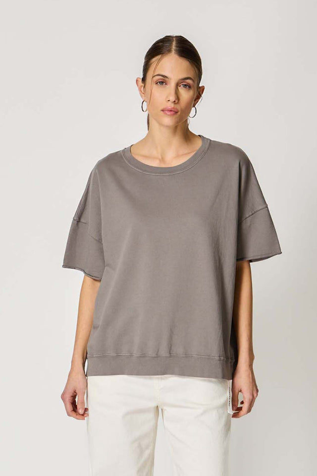 ESSENTIAL LIGHT SWEAT - Bowery NYC